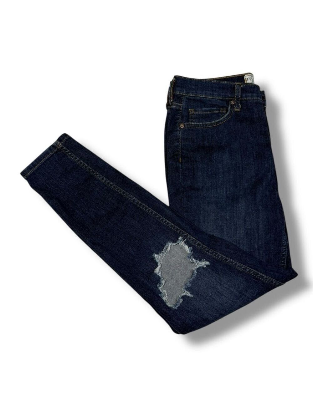 Free People Womenโs Busted Knee Skinny Jeans Dark Wash Size 28